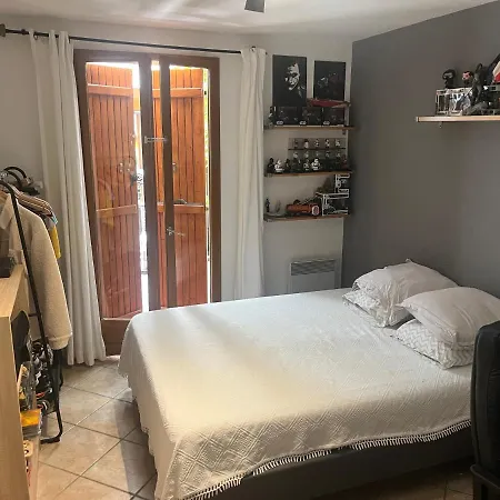 Chez Guy
